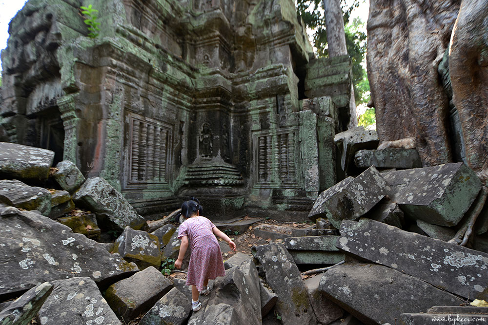 柬埔寨掠影(二)(21): 这里有开阔平坦的步道，也有可以自己探索的小小角落
