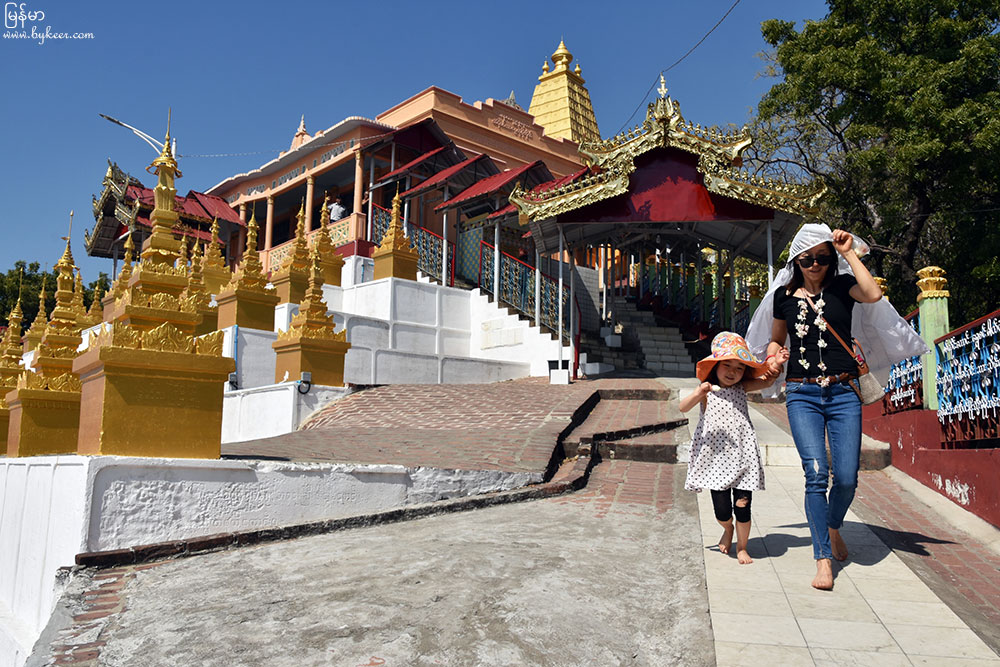 缅甸漫行图记(一)(26): 在缅甸，走进佛塔佛寺必须赤足。<br>清早石板地凉如踏冰，正午炽热滚烫如烧烤，赤足行走不啻为一种修行历练。
