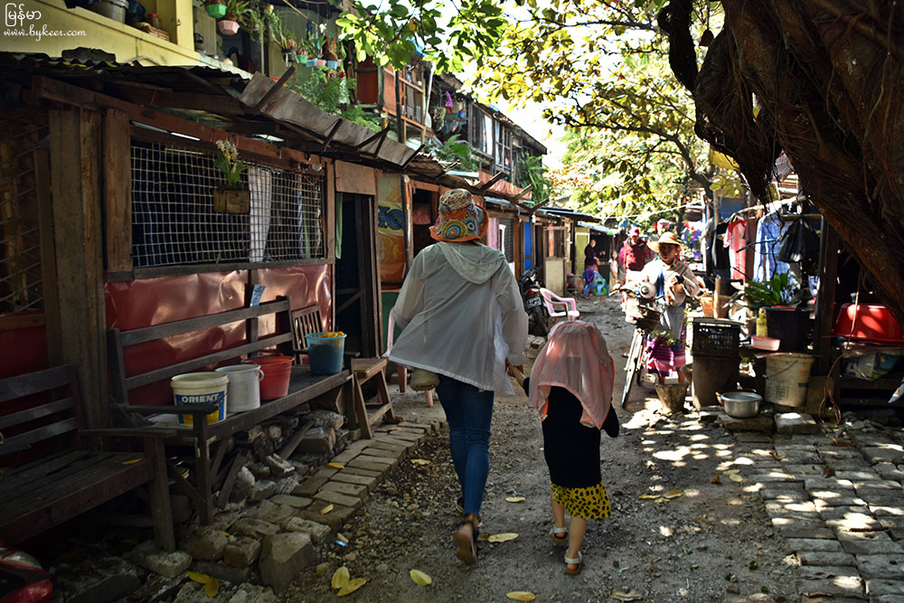 缅甸漫行图记(一)(5): 大街背后的村落巷陌，是曼德勒城市生活更加真实的一面。