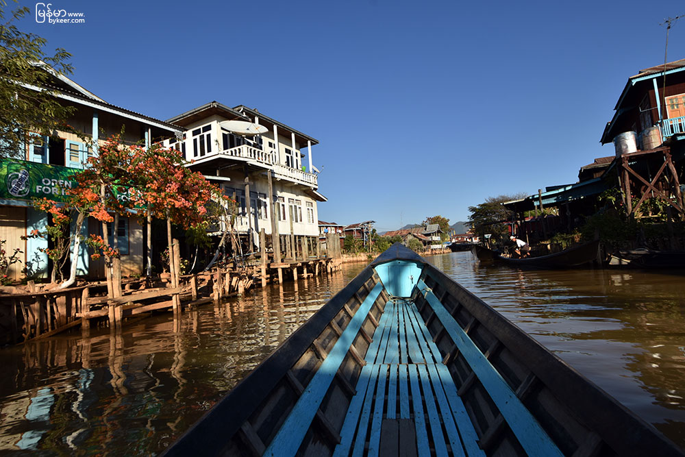 缅甸漫行图记(二)(36): 返程再次经过茵莱湖边的水村，惊艳于斜光绚丽的色彩，想象中的水国威尼斯，也不过如此吧。