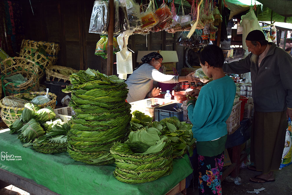 缅甸漫行图记(二)(41): 走过拥挤嘈杂的娘水镇市场，弹丸之地中汇集了这里的色彩和美好。