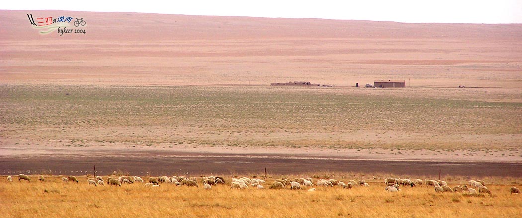内蒙访古(36): 干涸的草原和湖泊