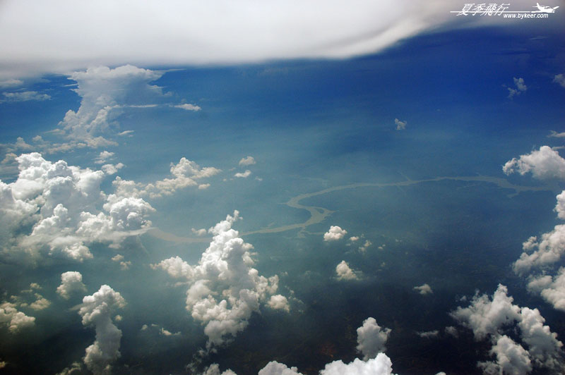 夏季飞行(9): 有点点象：黄河远上白云间……
