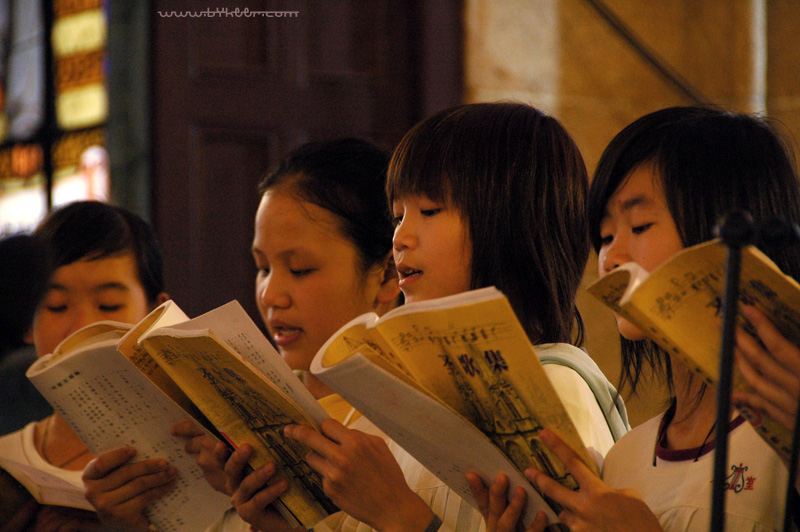 广州掠影(8): 唱赞美诗的孩子们